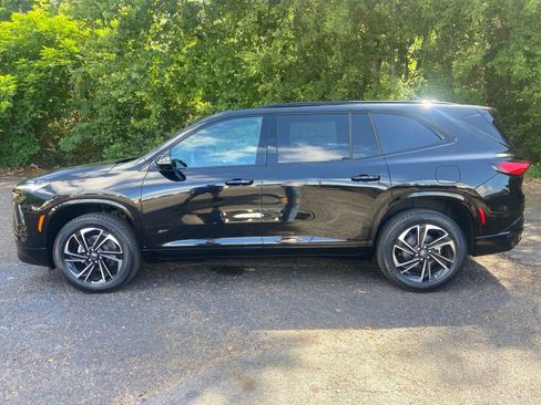 New 2026 Buick Enclave Sport Touring w/ Power Package FWD image 2