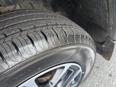 Used 2019 Jeep Compass Trailhawk image 35