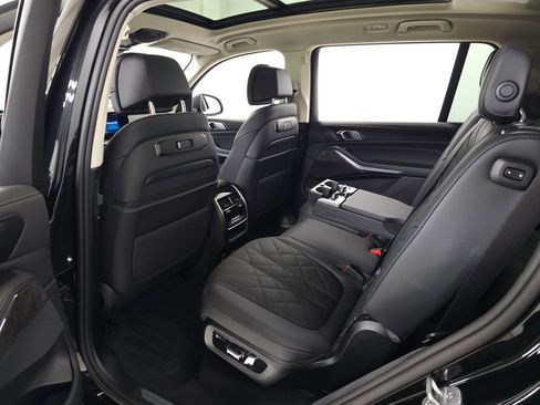 Used 2026 BMW X7 xDrive40i AWD/4WD image 39