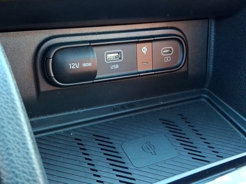 Certified 2025 Kia Sportage SX image 26