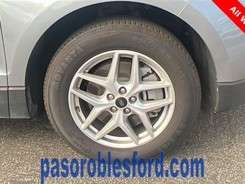 Certified 2024 Ford Edge SEL image 9