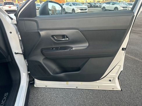 New 2026 Nissan Kicks S image 14