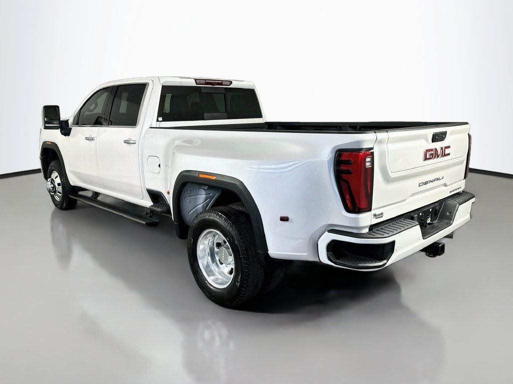 Used 2024 GMC Sierra 3500 Denali AWD/4WD image 5