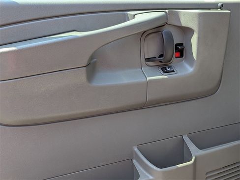 Used 2013 Chevrolet Express 3500 LS w/ Power Package image 12