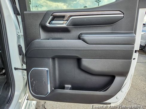 Used 2024 Chevrolet Silverado 1500 LTZ image 19