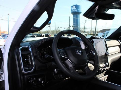 Used 2025 RAM 2500 Laramie w/ Sport Appearance Package AWD/4WD image 16