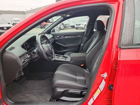 Used 2023 Honda Civic Sport image 8