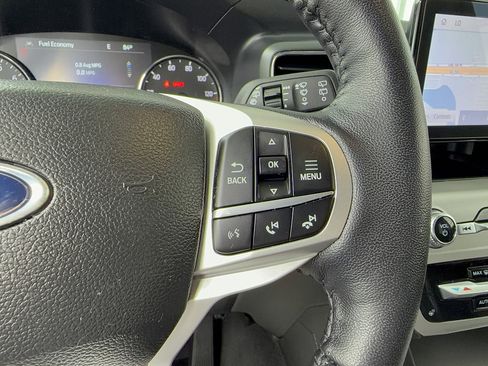 Used 2023 Ford Explorer XLT w/ Equipment Group 202A RWD image 27