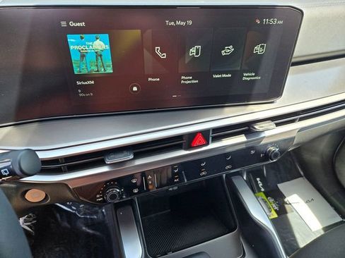 New 2026 Kia Sorento LX FWD image 9