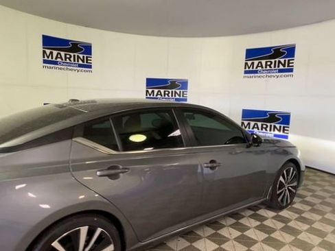 Used 2020 Nissan Altima 2.5 SR w/ Premium Package image 1