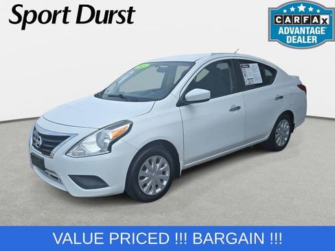 Used 2015 Nissan Versa SV FWD image 1