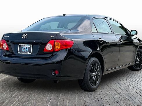 Used 2010 Toyota Corolla LE FWD image 9