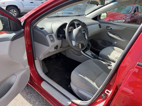 Used 2010 Toyota Corolla LE w/ All Weather Guard Pkg FWD image 19