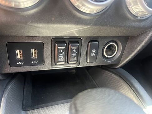 Used 2023 Mitsubishi Outlander Sport SE image 13