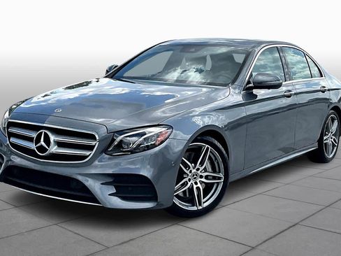 Used 2019 Mercedes-Benz E 300 image 1