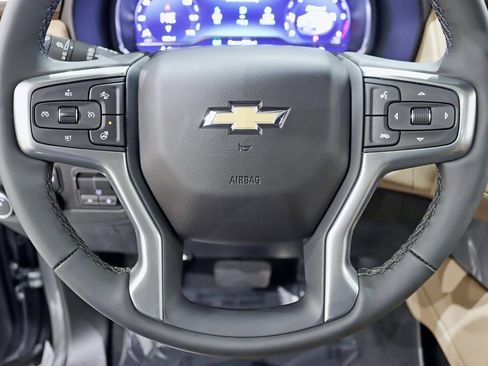 Used 2024 Chevrolet Suburban Premier w/ Premium Package image 17