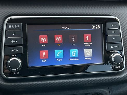 New 2025 Nissan Kicks Play S image 28