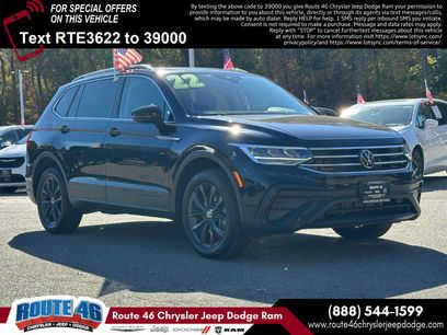 Used 2022 Volkswagen Tiguan SE w/ Panoramic Sunroof Package