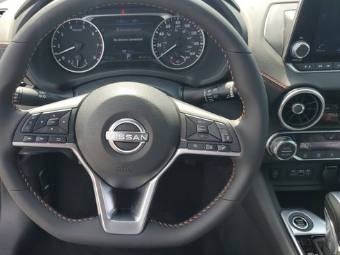 New 2025 Nissan Sentra SR w/ Midnight Edition image 11