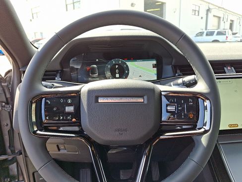 Certified 2025 Land Rover Range Rover Evoque S AWD/4WD image 17