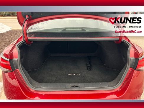 Used 2024 Nissan Sentra SV image 6