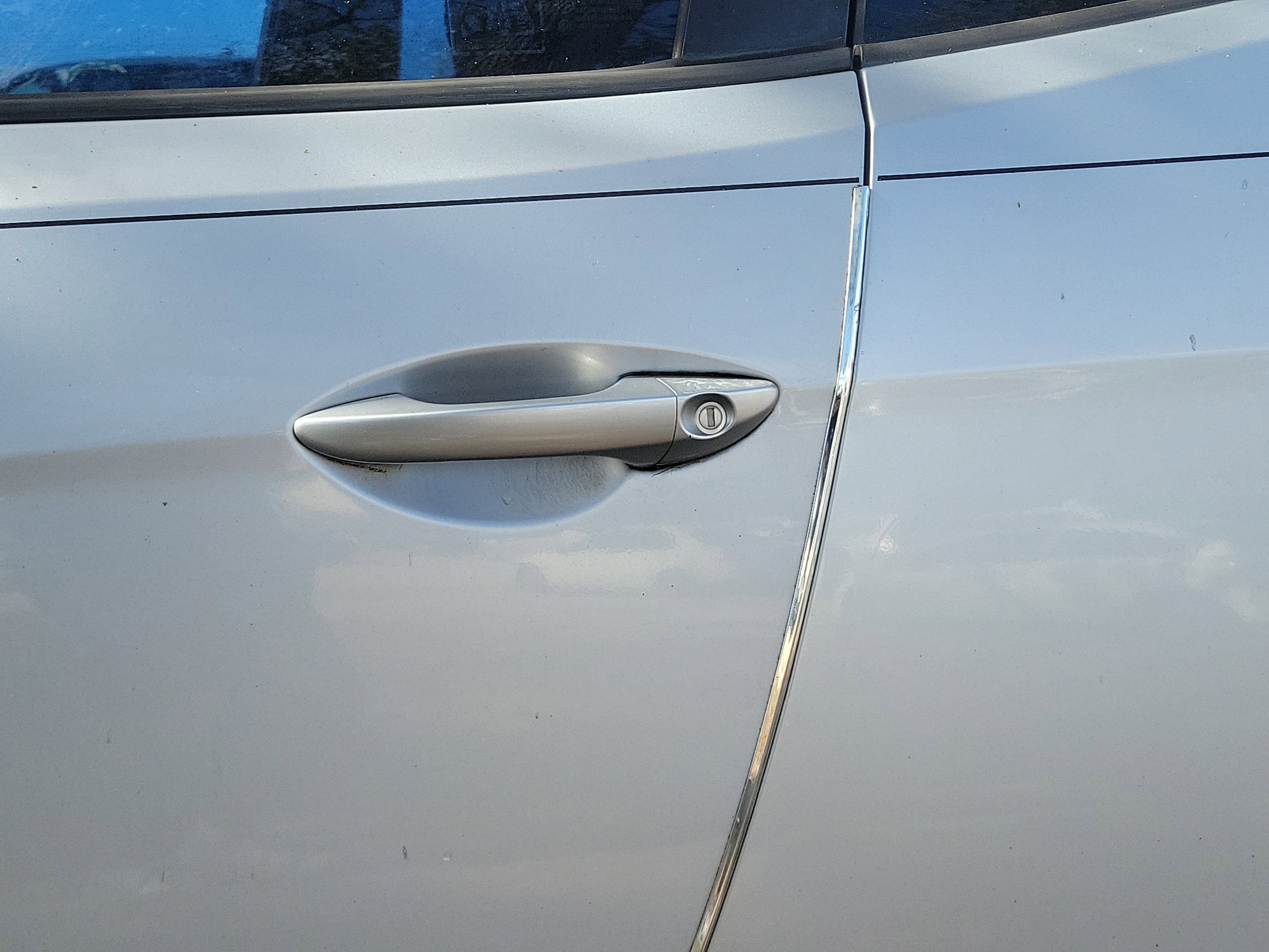 Used 2012 Hyundai Veloster FWD image 7