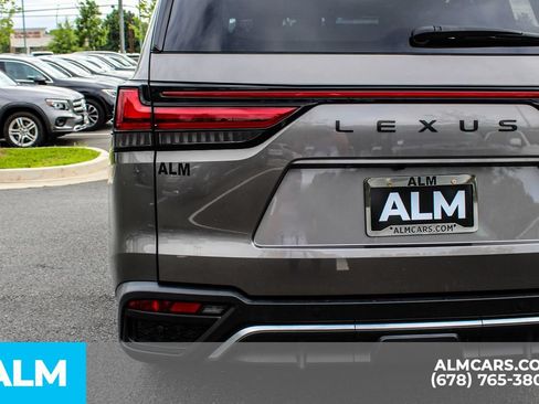 Used 2023 Lexus LX 600 F Sport w/ Accessory Package (Z1) AWD/4WD image 13