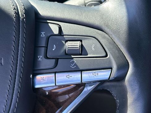 Used 2022 Cadillac Escalade ESV Sport Platinum w/ LPO, ONYX Package image 40