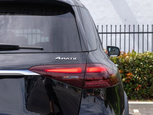 Used 2024 Mercedes-Benz GLE 350 4MATIC image 14