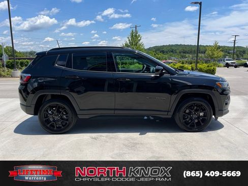 New 2026 Jeep Compass Latitude AWD/4WD image 19