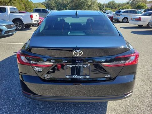 Used 2025 Toyota Camry LE image 11