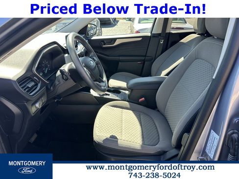 Used 2022 Ford Escape SE image 11