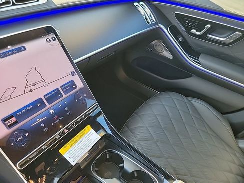 New 2025 Mercedes-Benz S 580 4MATIC Sedan image 19