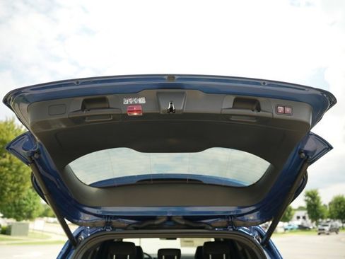 Certified 2026 Mercedes-Benz GLB 250 4MATIC image 18