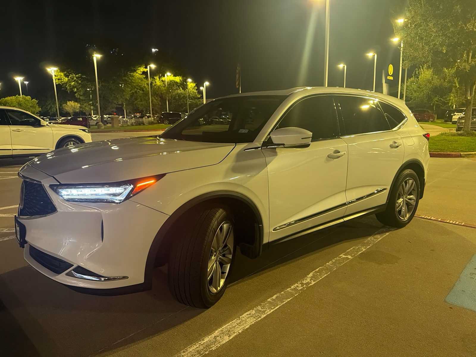 Used 2024 Acura MDX FWD image 1