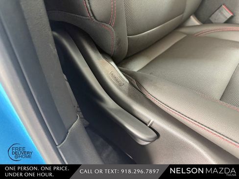 Used 2025 Chevrolet Trax RS w/ Driver Confidence Package FWD image 43