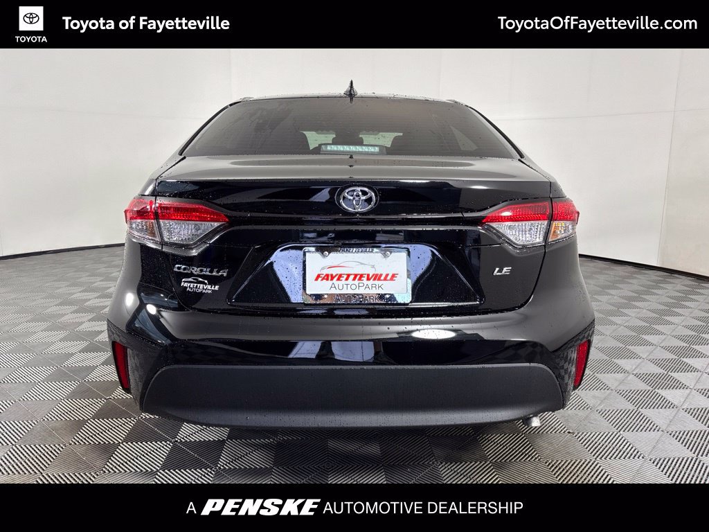 Used 2027 Toyota Corolla LE w/ LE Premium Package FWD image 4