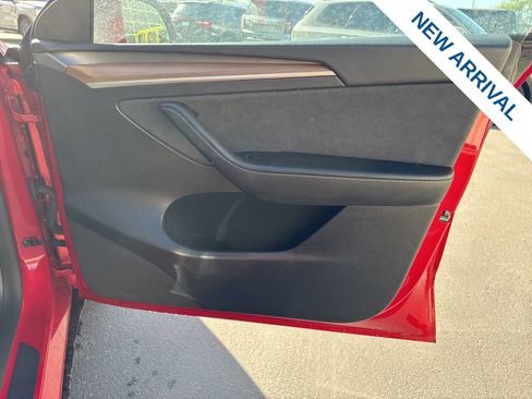 Used 2023 Tesla Model Y Long Range AWD/4WD image 10