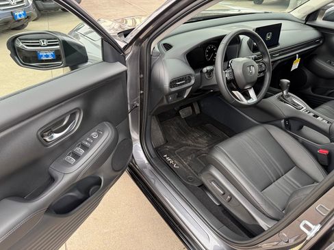 Certified 2026 Honda HR-V EX-L image 13