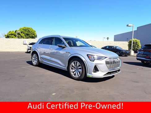 Used 2023 Audi e-tron S Premium Plus image 2