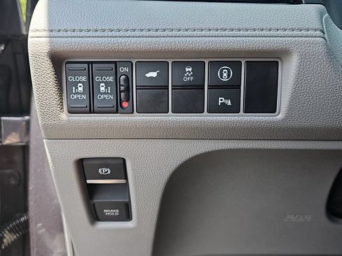 Used 2022 Honda Odyssey Elite image 32