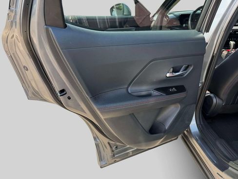 Used 2025 Nissan Kicks SR w/ SR Premium Package AWD/4WD image 18