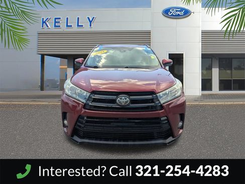 Used 2018 Toyota Highlander SE AWD/4WD image 3