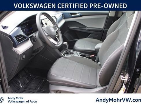 Used 2023 Volkswagen Taos SE w/ Panoramic Sunroof Package AWD/4WD image 16