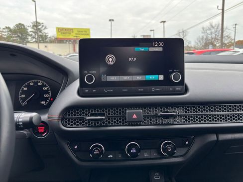 Used 2025 Honda HR-V Sport image 17