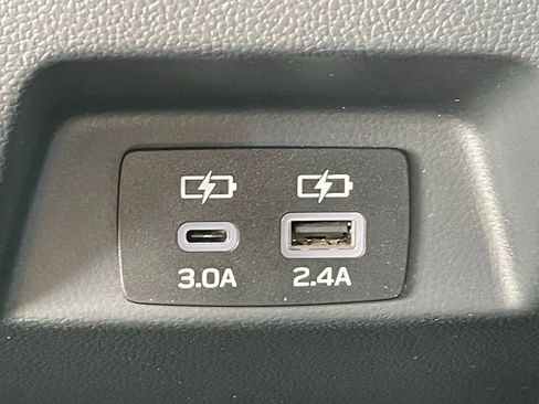 Used 2024 Subaru Crosstrek 2.0i Premium image 21