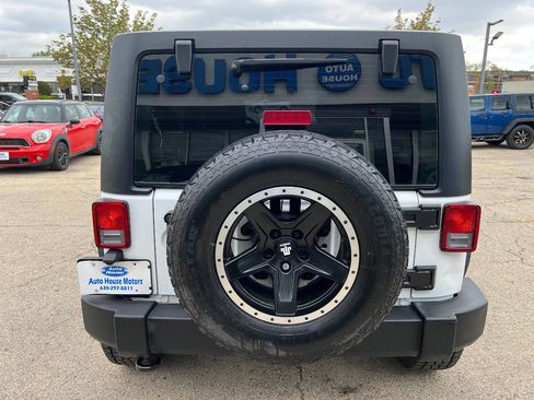 Used 2016 Jeep Wrangler Unlimited Sport image 14