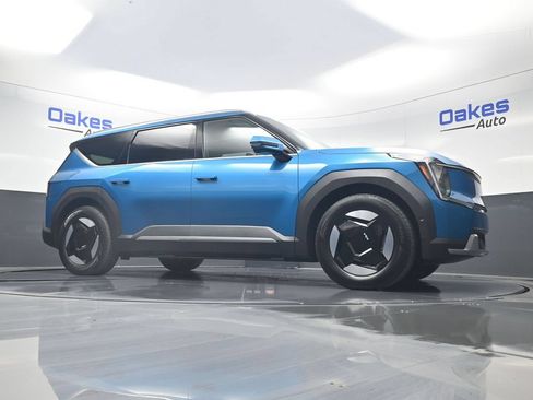 New 2026 Kia EV9 Wind AWD/4WD image 41