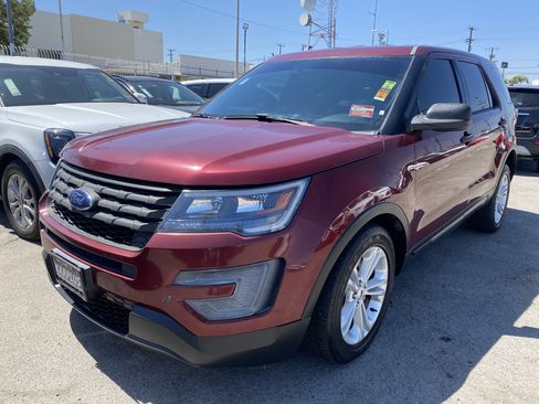Used 2016 Ford Explorer 4WD Police Interceptor image 2