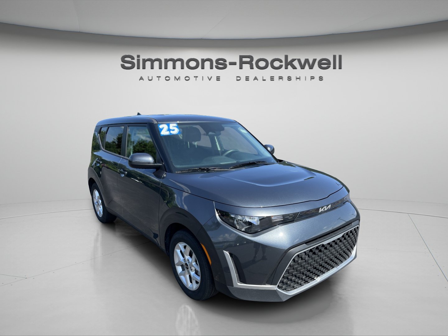 Used 2025 Kia Soul LX w/ LX Technology Package FWD image 7